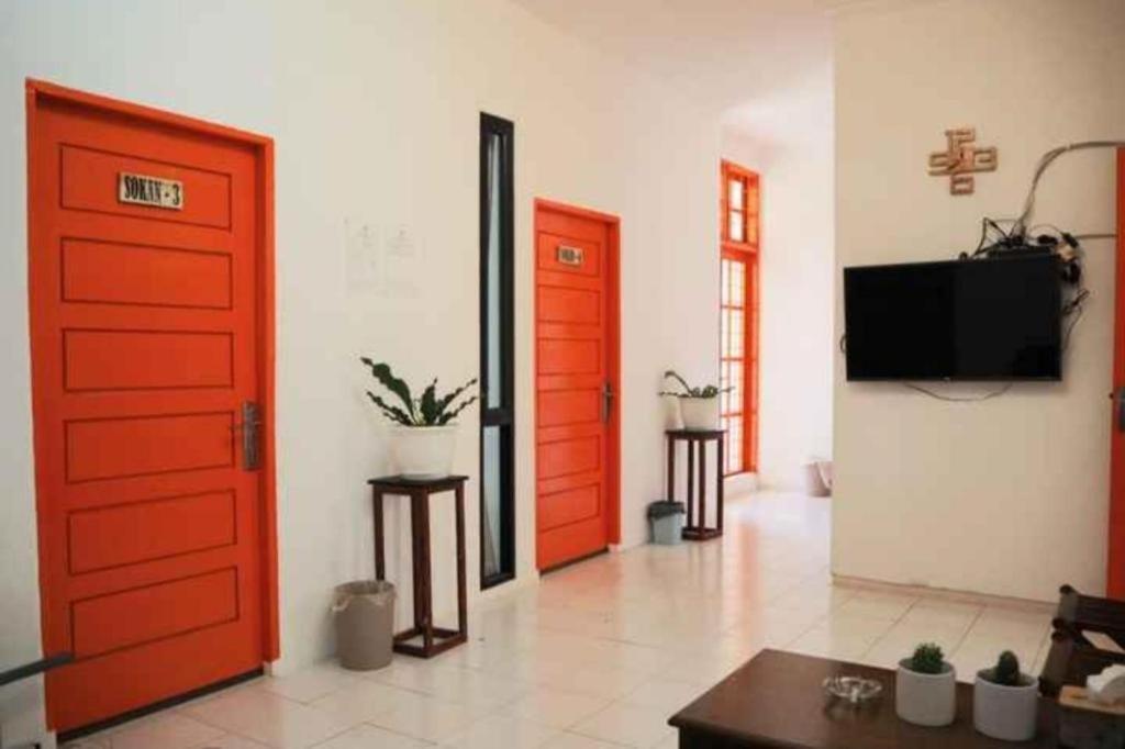 Oyo 91477 Fazira Home Stay Syariah Sibolga Exterior foto